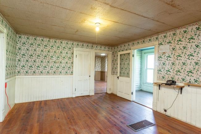 253 Church St, House other with 5 bedrooms, 1 bathrooms and null parking in TIMBERVILLE VA | Image 12