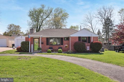 828 Woodbrook Ln, PLYMOUTH MEETING, PA, 19462-2508 | Card Image