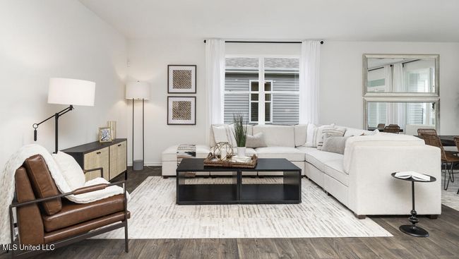10_TN_Memphis_Clifton_Living-Room | Image 11