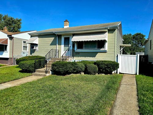 2721 Birch Ave, Whiting, IN, 46394-2142 | Card Image