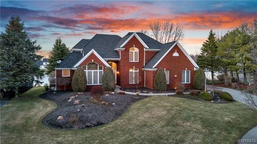 52 Brynstone Ct, Amherst, NY, 14228-3703 | Card Image