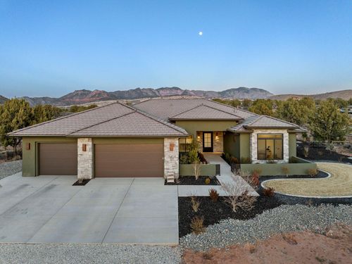 178 Peregrine Cir, Dammeron Valley, UT, 84783-1202 | Card Image