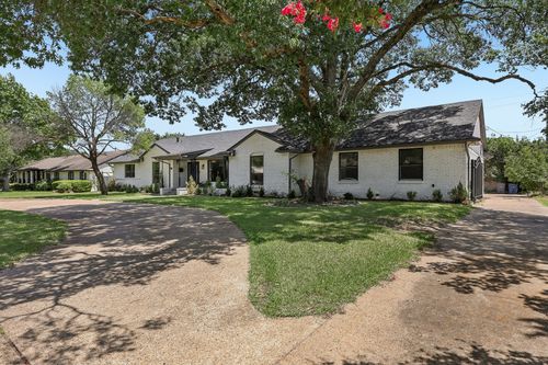 4326 Mendenhall Dr, Dallas, TX, 75244-7401 | Card Image