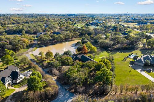 1070 Lakeview Ct, Argyle, TX, 76226-6400 | Card Image