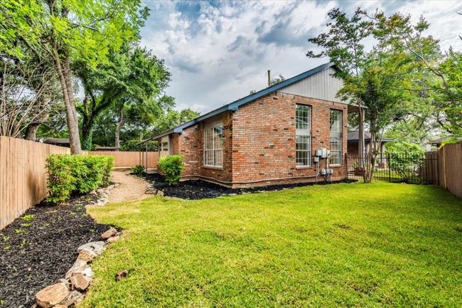 Back of house with brick siding | Image 34