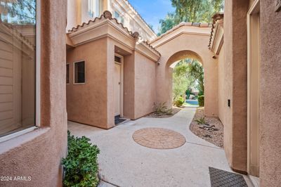 1087 - 3800 S Cantabria Circle, Townhouse with 2 bedrooms, 2 bathrooms and null parking in Chandler AZ | Image 3