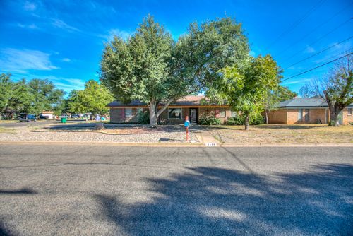 3714 Honeysuckle Ln, San Angelo, TX, 76904-5726 | Card Image