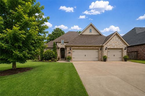 907 Sw Glen Arbor Ave, Bentonville, AR, 72713-7791 | Card Image