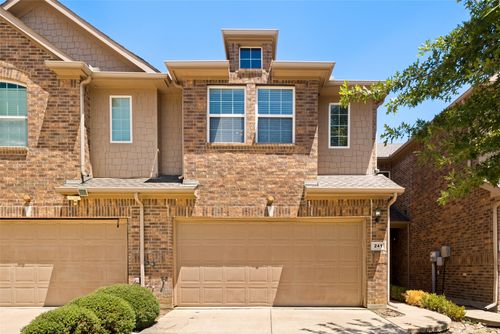 241 Barrington Ln, Lewisville, TX, 75067-9005 | Card Image