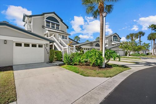 1313d-1313 Siesta Bayside Dr, SARASOTA, FL, 34242-8722 | Card Image