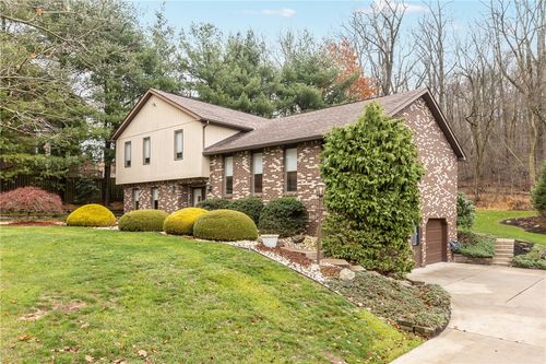 6187 Baker School Rd, Trafford, PA, 15085-2327 | Card Image