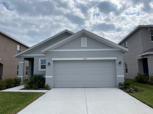 5526 Oxford Gray Rd, WESLEY CHAPEL, FL, 33545-3296 | Card Image