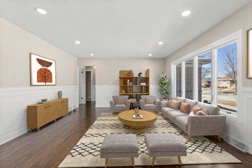 9027 27th St, Brookfield, IL, 60513-1011 | Card Image