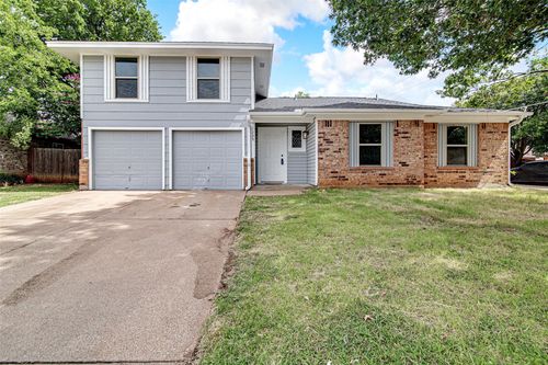 1233 Nicole Way, Burleson, TX, 76028-6912 | Card Image