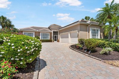 45 Grand Palms Boulevard, House other with 3 bedrooms, 3 bathrooms and null parking in Englewood FL | Image 3