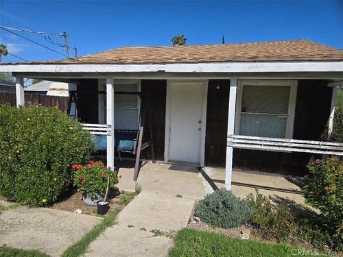 7402 Nestle Ave, Reseda, CA, 91335-3112 | Card Image