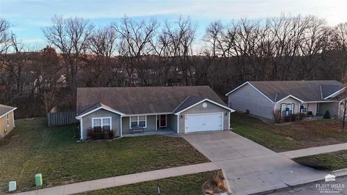 317 Stone Drive, Manhattan, KS, 66503 | Card Image