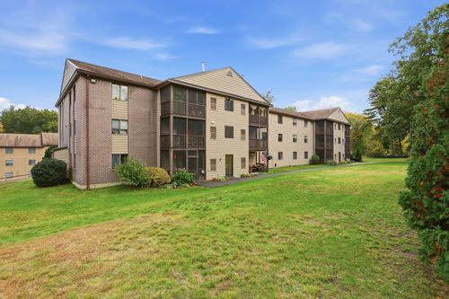 15-10 Village Ln, Tyngsborough, MA, 01879 | Card Image