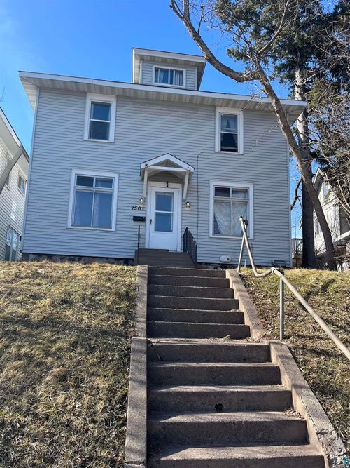 1507 E 4th St, Duluth, MN, 55812-1249 | Card Image