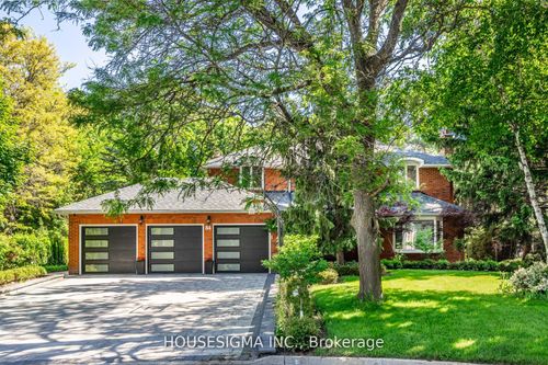 84 Cambridge Cres, Richmond Hill, ON, L4C6G2 | Card Image