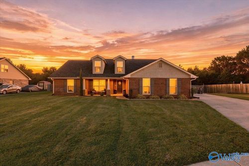 107 Cedar Court Ln, Huntsville, AL, 35811-3600 | Card Image