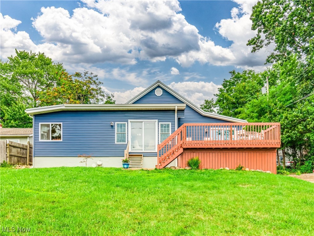 Pear Dr, Coventry Township, OH 44319