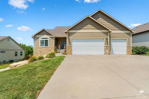 3736 Deakon Dr, Manhattan, KS, 66503-8129 | Card Image