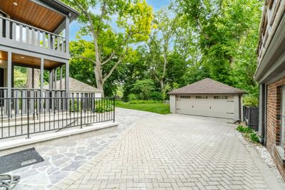 324 Riverside Dr, House other with 5 bedrooms, 4 bathrooms and 9 parking in Toronto ON | Image 3