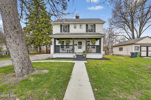 1057 Keeler St, Maumee, OH, 43537-3040 | Card Image