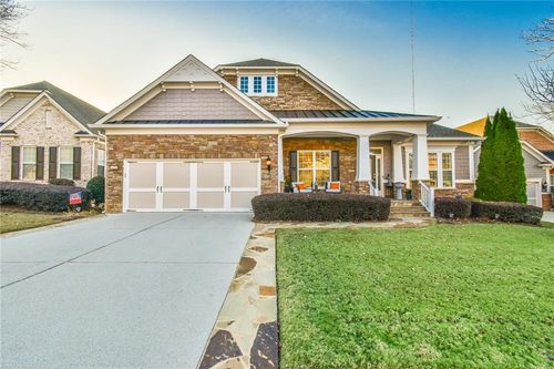 6417 Hickory Springs Cir, Hoschton, GA, 30548-8211 | Card Image