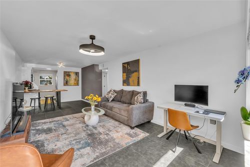 34-2607 Ne 8th Ave, Wilton Manors, FL, 33334-2579 | Card Image