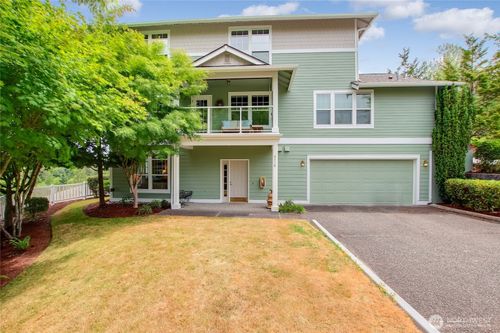 1659-4516 226th Ter Se, Issaquah, WA, 98029-6843 | Card Image