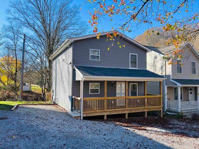 104 Carter Lane, House other with 3 bedrooms, 2 bathrooms and null parking in Barrackville WV | Image 2