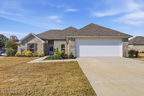 301 Jasmine Cove Ln, Brandon, MS, 39042-1100 | Card Image