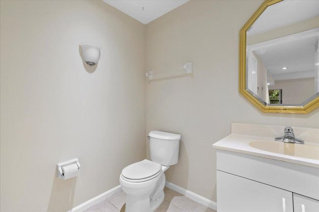 41 Uno Lago Dr, Condo with 2 bedrooms, 3 bathrooms and null parking in Juno Beach FL | Image 10