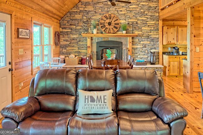 672 Screamer Dr, House other with 3 bedrooms, 3 bathrooms and null parking in Clayton GA | Image 45