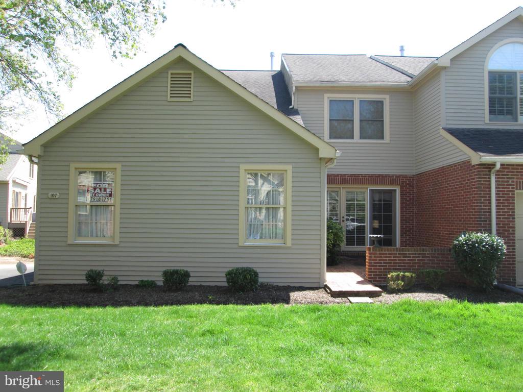 Bridle Ln, Ambler, PA 19002