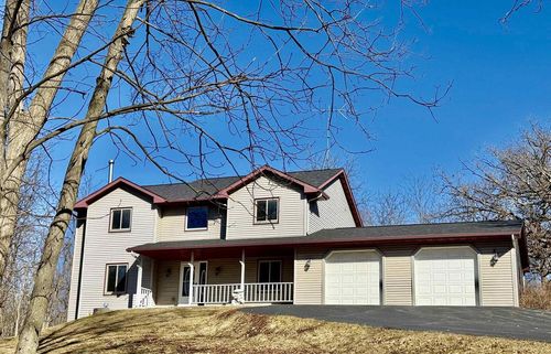 4302 Green Leaf Dr, Dodgeville, WI, 53533-8961 | Card Image