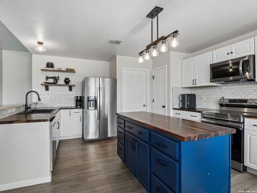 2170 Jolie Crt, New Braunfels, TX, 78130 | Card Image