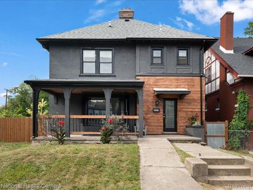 111 Farrand Park, Highland Park, MI, 48203-3351 | Card Image