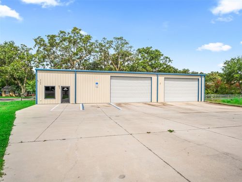 301 Beam St, Fruitland Park, FL, 34731-4417 | Card Image
