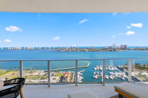 2112-220 Lake Shore Dr, Lake Park, FL, 33403-3584 | Card Image