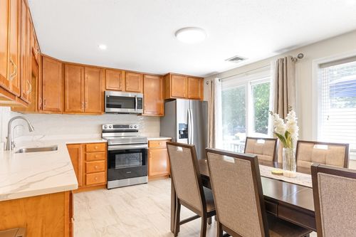 unit-19-835 Mount Hope St, North Attleboro, MA, 02760-2608 | Card Image