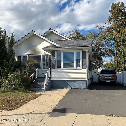 154 Lower Main St, Aberdeen, NJ, 07747-1048 | Card Image