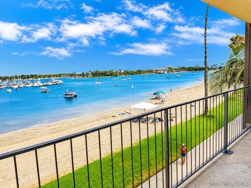 e-3468 Bayside Walk, San Diego, CA, 92109-7507 | Card Image