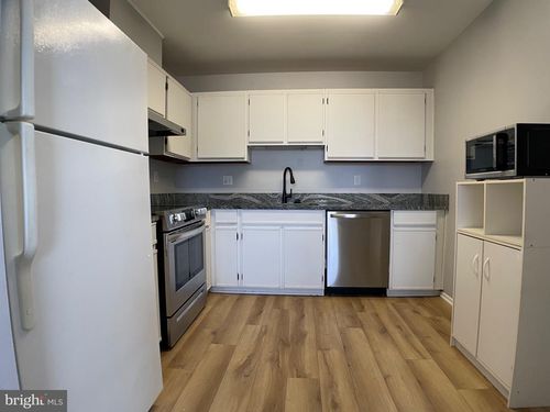 204-1401 Key Pkwy, FREDERICK, MD, 21702-9012 | Card Image