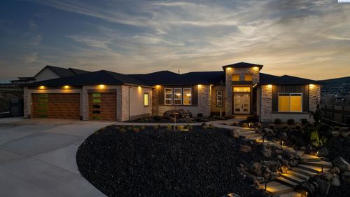 946 Heidel Ct, Richland, WA, 99352-5150 | Card Image