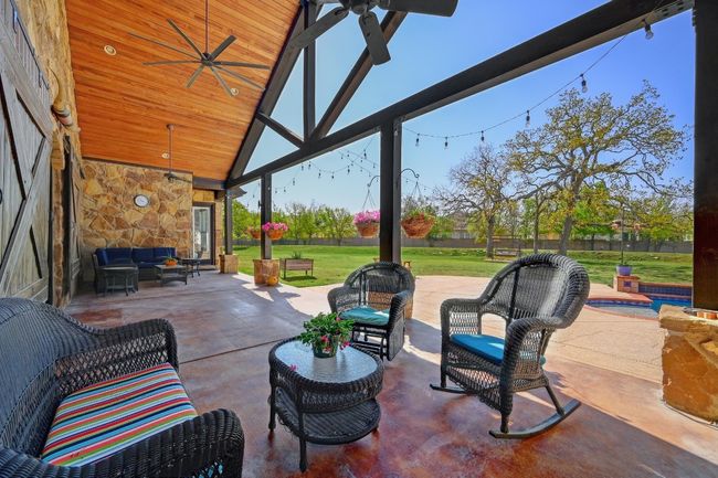 Gorgeous views of the pool and the yard. | Image 38