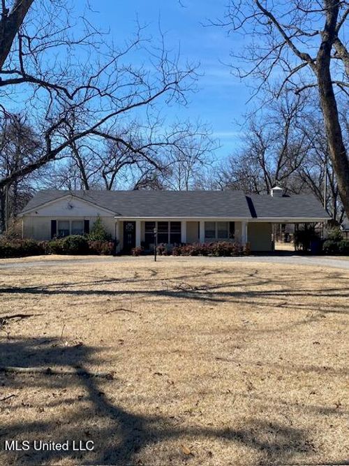 859 Friars Point Rd, Clarksdale, MS, 38614-9733 | Card Image