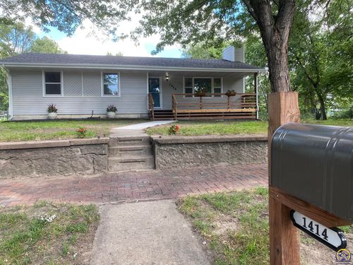 1414 Nw Logan St, Topeka, KS, 66608-1370 | Card Image